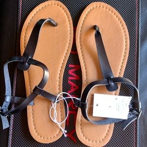 Women’s sandals size 7 1/2